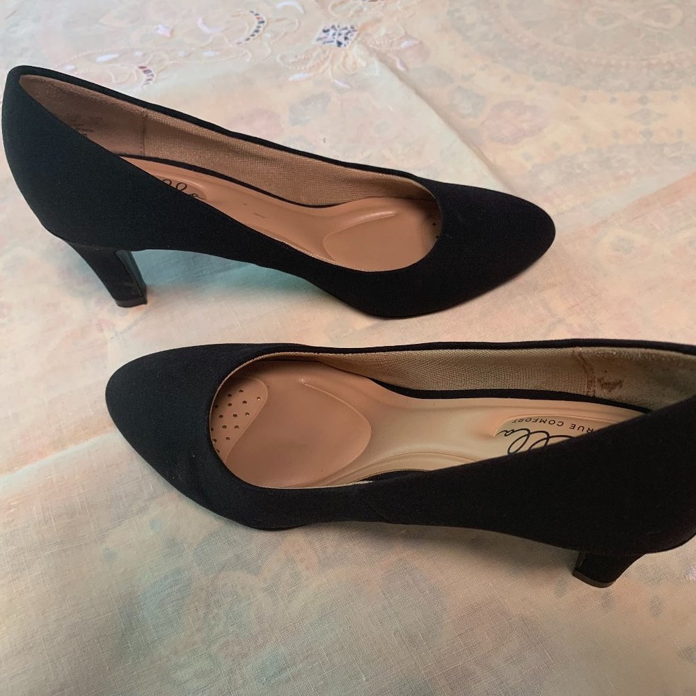 Black Suede Pumps